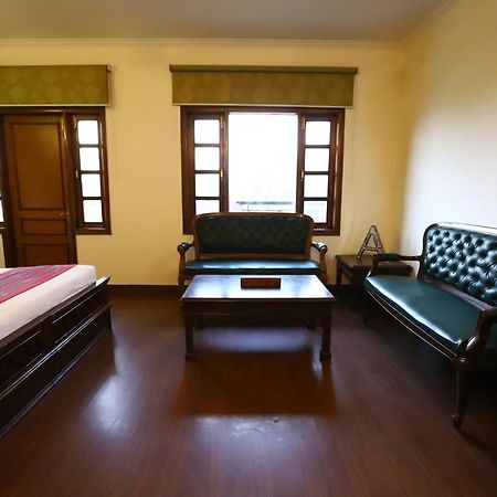Hotel Ambica Palace Aiims New Delhi - Couple Friendly Local Id Accepted Εξωτερικό φωτογραφία