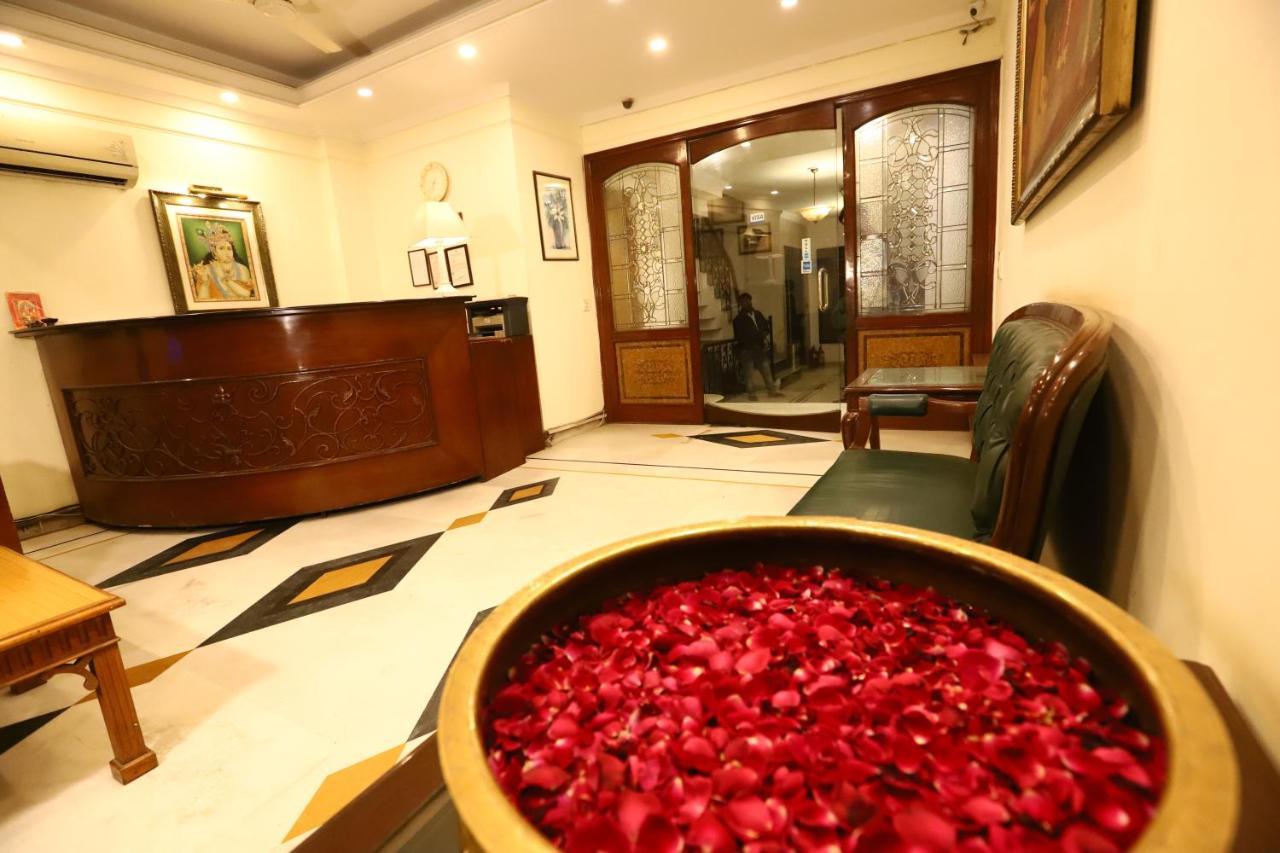 Hotel Ambica Palace Aiims New Delhi - Couple Friendly Local Id Accepted Εξωτερικό φωτογραφία