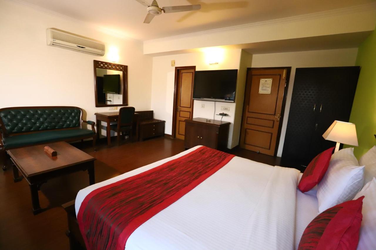 Hotel Ambica Palace Aiims New Delhi - Couple Friendly Local Id Accepted Εξωτερικό φωτογραφία
